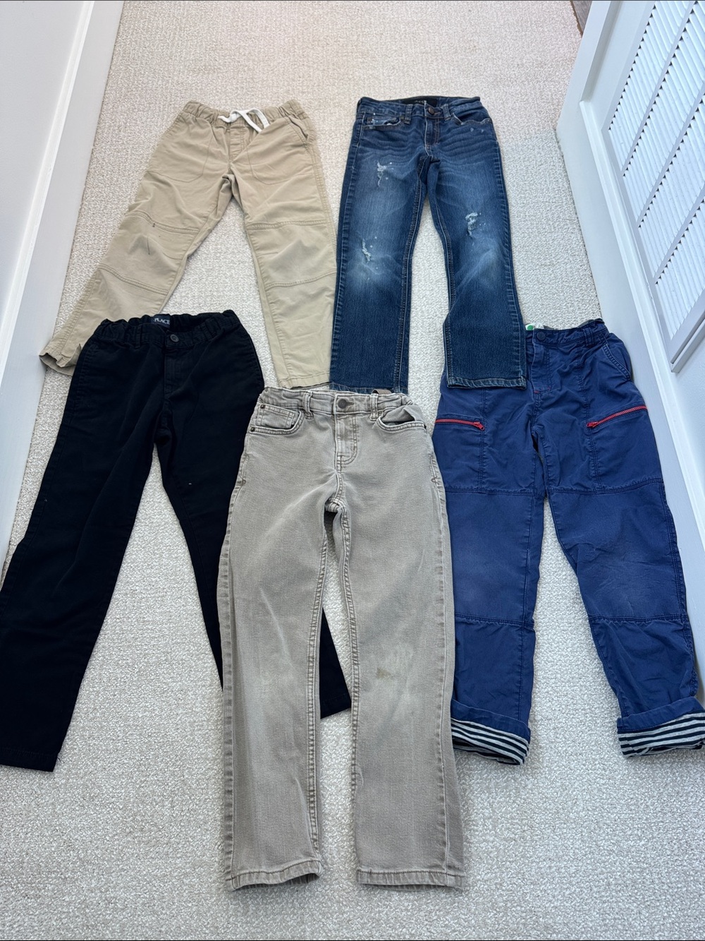 Lot Kids Boys Jeans Pants 4-Pack Pants Bundle - Black, Navy, Khaki & Denim 8/10